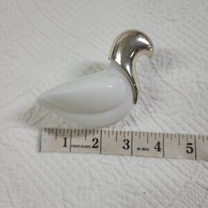 450. Avon Vtg Bird Perfume Bottle White
